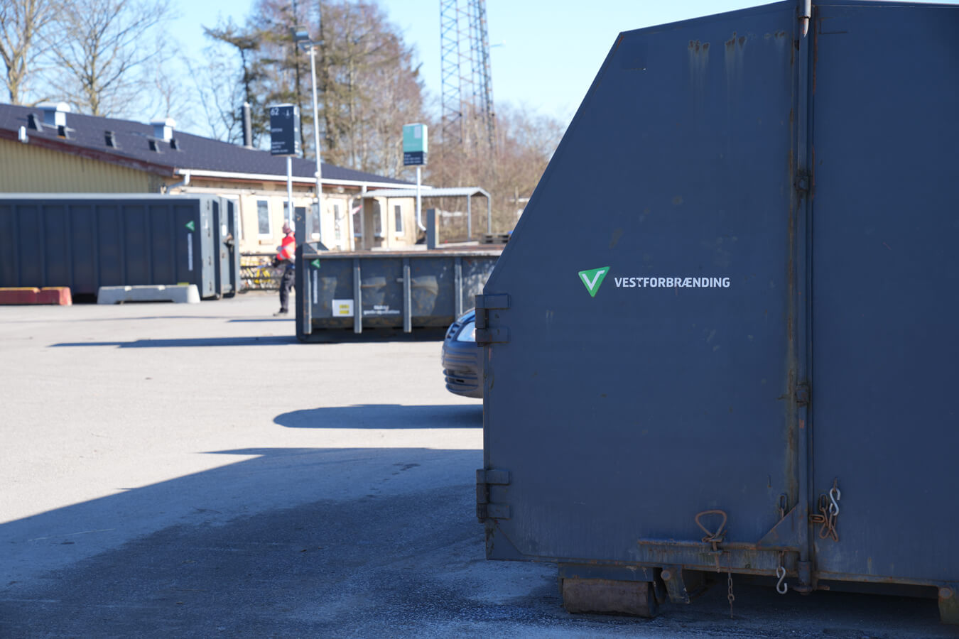 Container Vestforbrænding bil på genbrugsstation